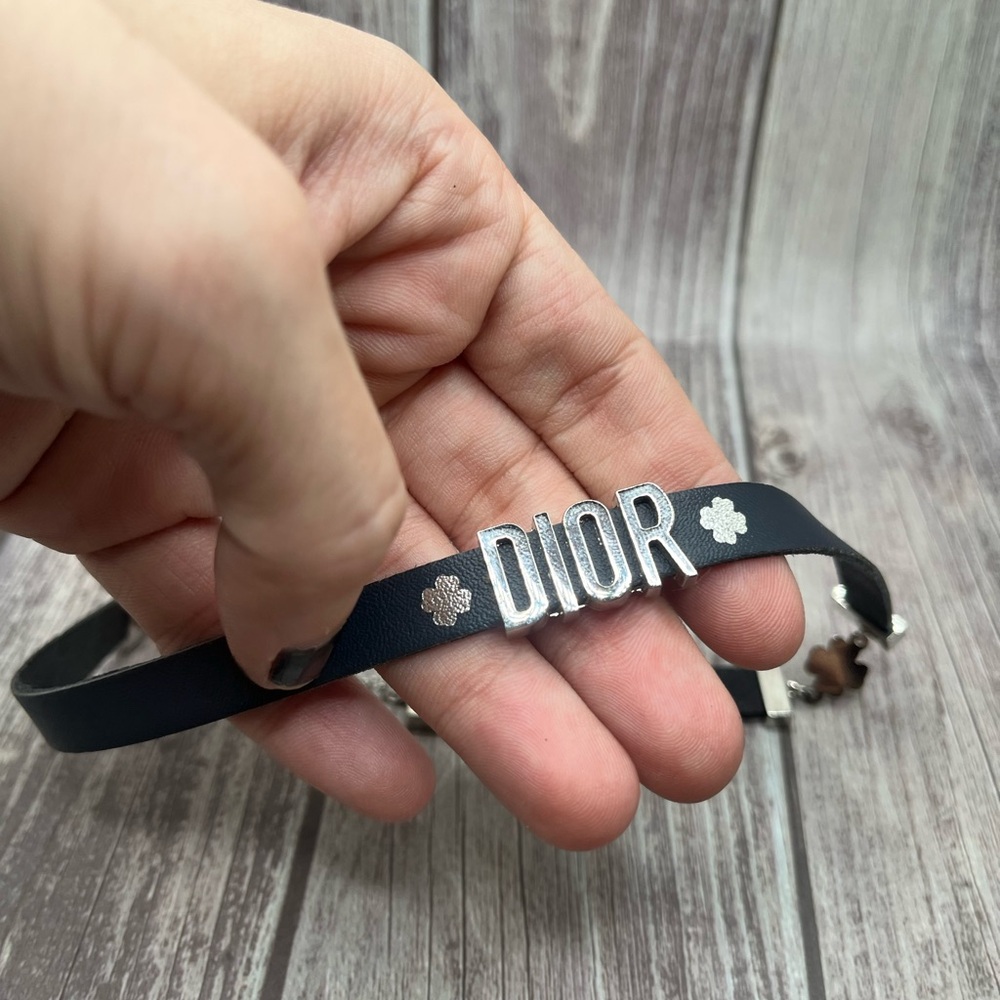 NIB Dior Lucky Charms Logo Choker Necklace Breloque Porte-Bonheur Black Silver - Picture 5 of 12